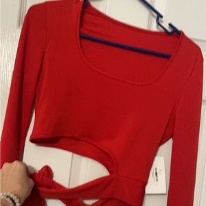 Crop top tie red shirt